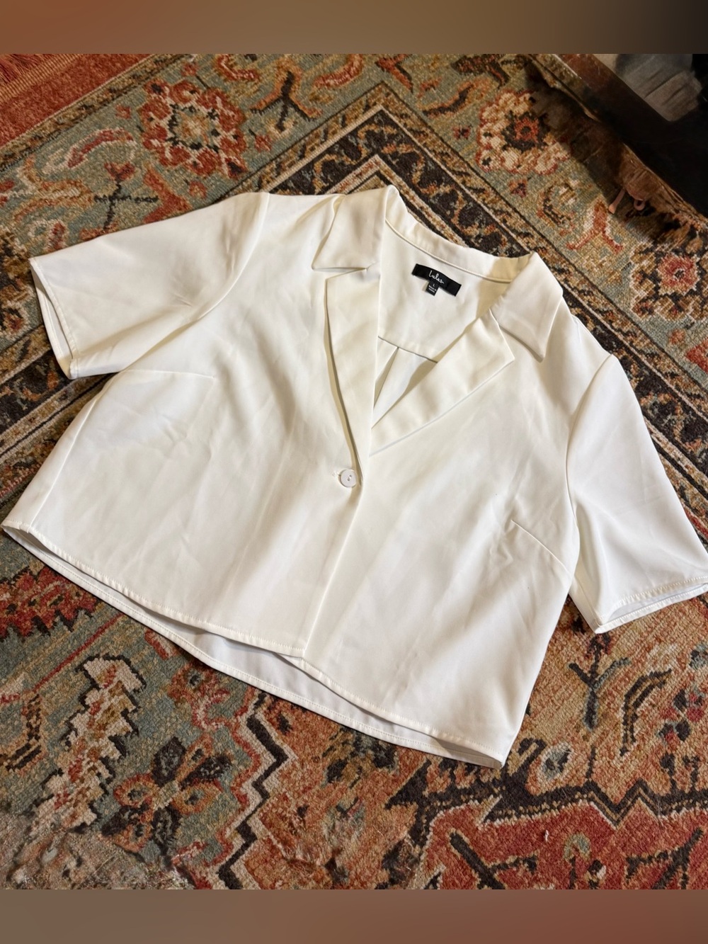 Lulu's White Short-Sleeve Top with Pleat Detail